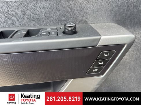 Used 2023 Toyota Tundra Platinum w/ Advanced Package AWD/4WD image 13