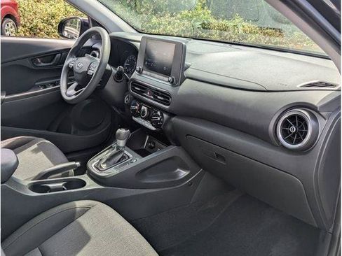 Used 2022 Hyundai Kona SEL AWD/4WD image 64