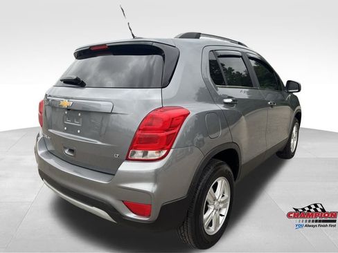 Used 2019 Chevrolet Trax LT w/ LT Convenience Package image 6