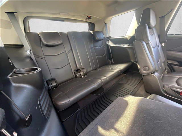 Used 2020 Cadillac Escalade Premium Luxury RWD image 30