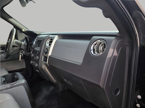 Used 2013 Ford F150 XLT w/ Luxury Equipment Group image 10