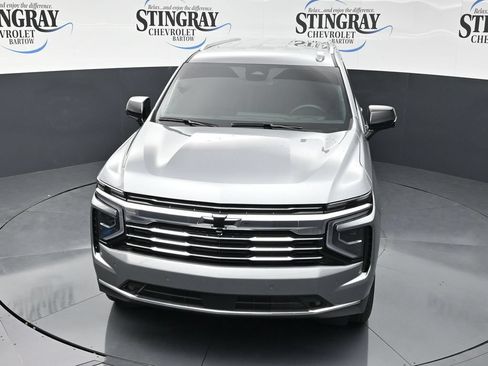 Used 2026 Chevrolet Suburban LT w/ Comfort Package RWD image 22