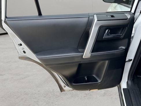 Used 2024 Toyota 4Runner SR5 image 25