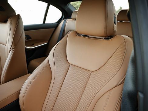 New 2026 BMW 330i Sedan w/ Premium Package image 22