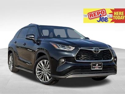 Used 2024 Toyota Highlander Platinum