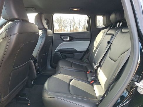 Certified 2024 Jeep Compass Limited image 20