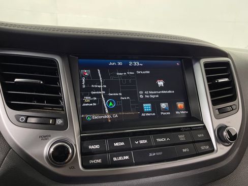 Used 2016 Hyundai Tucson Limited w/ Option Group 03 FWD image 22