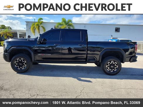 Used 2024 GMC Sierra 2500 AT4X image 6