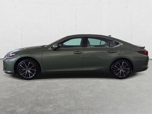 Certified 2025 Lexus ES 300h 300h w/ Premium Package image 8