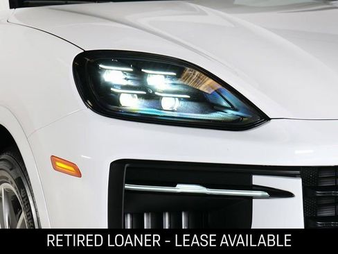 Certified 2025 Porsche Cayenne image 25