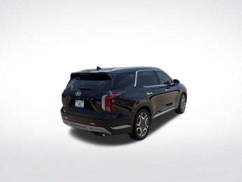 Used 2023 Hyundai Palisade SEL AWD/4WD image 3