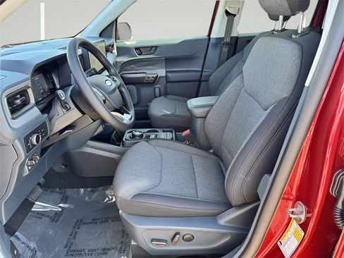 New 2025 Ford Maverick XLT w/ XLT Luxury Package image 9