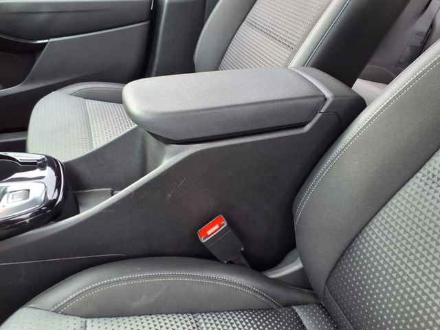 Used 2025 Chevrolet Trax LT FWD image 24