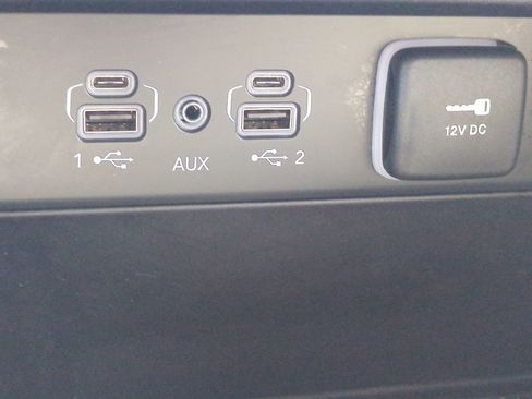 Used 2025 Jeep Grand Cherokee L Limited image 22