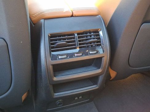 Used 2024 BMW X5 xDrive40i w/ Parking Assistance Package AWD/4WD image 11