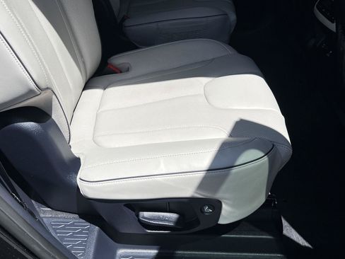 Certified 2025 Hyundai Palisade Calligraphy AWD/4WD image 22