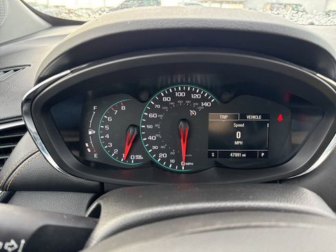 Used 2022 Chevrolet Trax LT w/ LT Convenience Package image 30