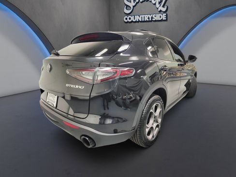 New 2025 Alfa Romeo Stelvio Sprint image 8
