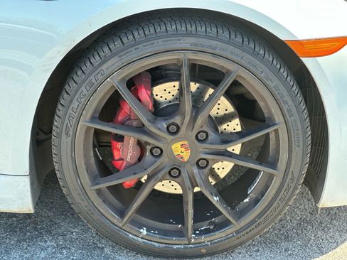 Used 2017 Porsche 718 Boxster S image 28