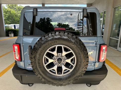 Certified 2025 Ford Bronco Badlands AWD/4WD image 11