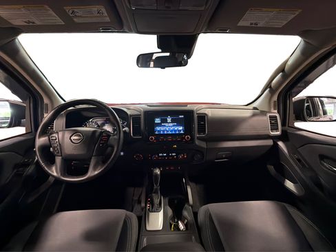 Used 2022 Nissan Frontier SV AWD/4WD image 40