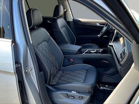 New 2026 Volkswagen Atlas SEL Premium R-Line image 28