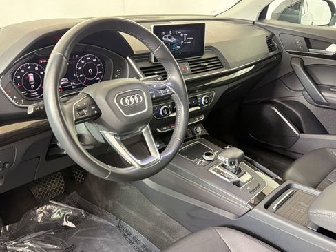Certified 2019 Audi Q5 2.0T Premium Plus w/ Premium Plus Package AWD/4WD image 4