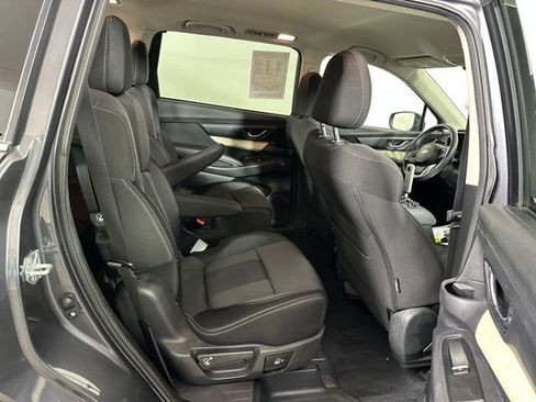 Used 2022 Subaru Ascent Premium w/ Convenience Package image 27