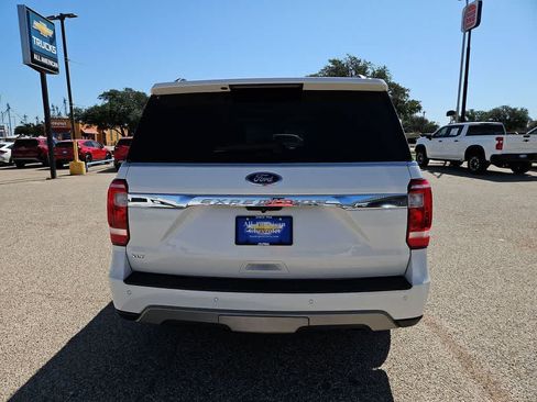 Used 2021 Ford Expedition XLT AWD/4WD image 7