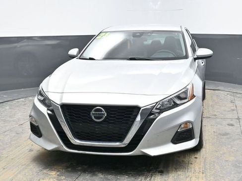 Used 2021 Nissan Altima 2.5 S image 2