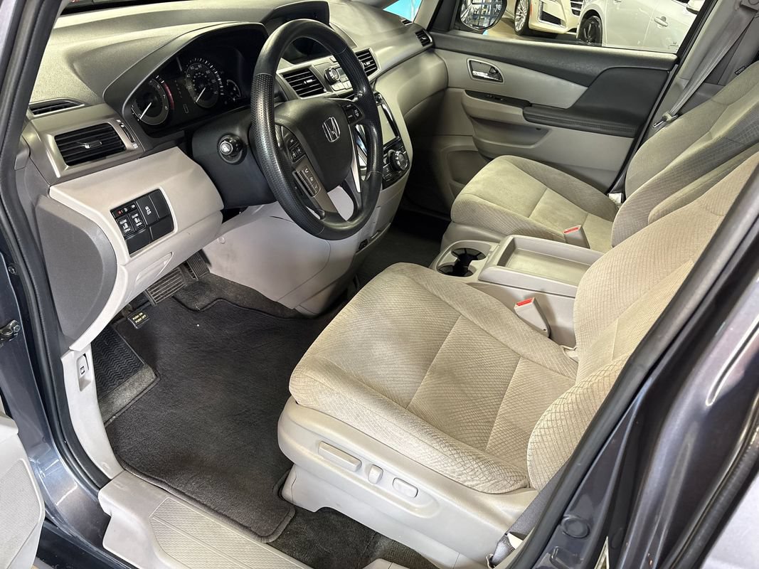 Used 2016 Honda Odyssey EX image 27