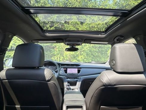 Used 2023 Cadillac XT5 Premium Luxury AWD/4WD image 6