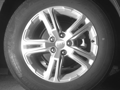 Used 2024 GMC Terrain SLE FWD image 15