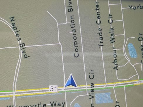 Used 2022 Jeep Grand Cherokee Laredo X image 22