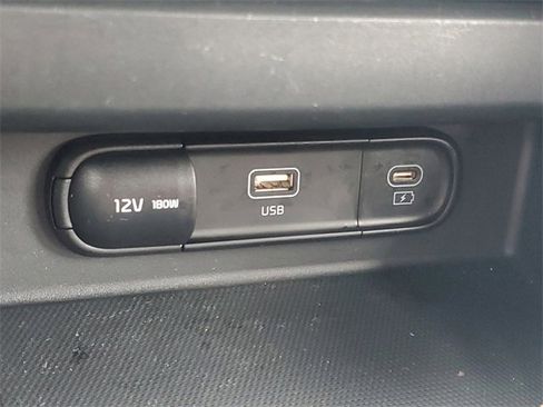 Certified 2024 Kia Seltos S image 29