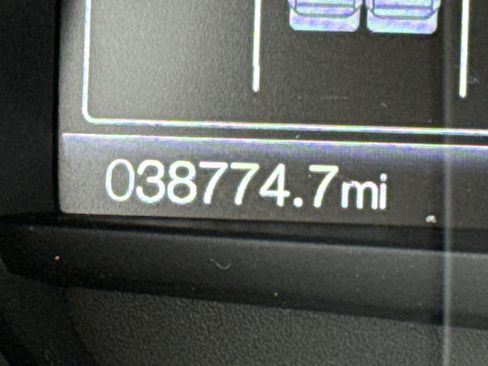 Used 2023 Ford Edge Titanium AWD/4WD image 21