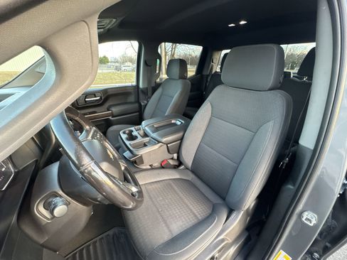 Used 2022 Chevrolet Silverado 1500 LT w/ Z71 Off-Road Package image 11