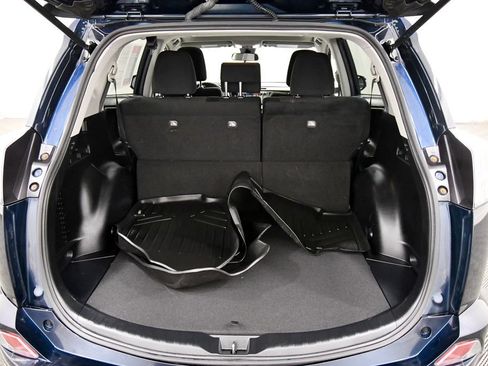 Used 2018 Toyota RAV4 XLE w/ Plus Extra Value Package AWD/4WD image 7