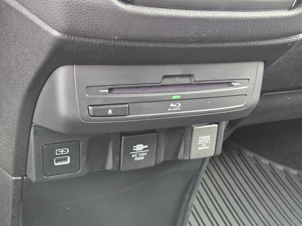 Used 2023 Honda Odyssey Elite image 32