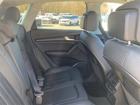 Used 2020 Audi Q5 2.0T Premium w/ Convenience Package image 13