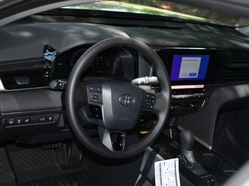 New 2026 Toyota Camry LE FWD image 4