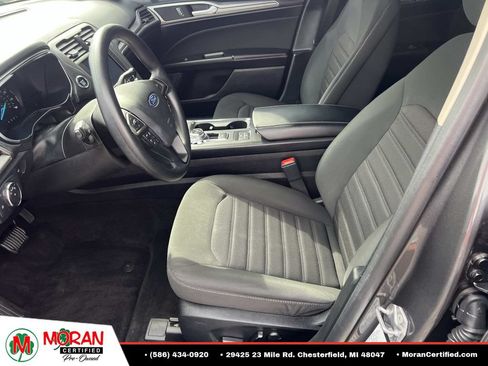 Used 2020 Ford Fusion SE FWD image 16