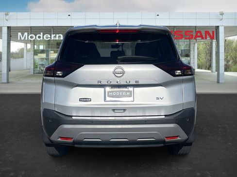 Certified 2023 Nissan Rogue SV image 4