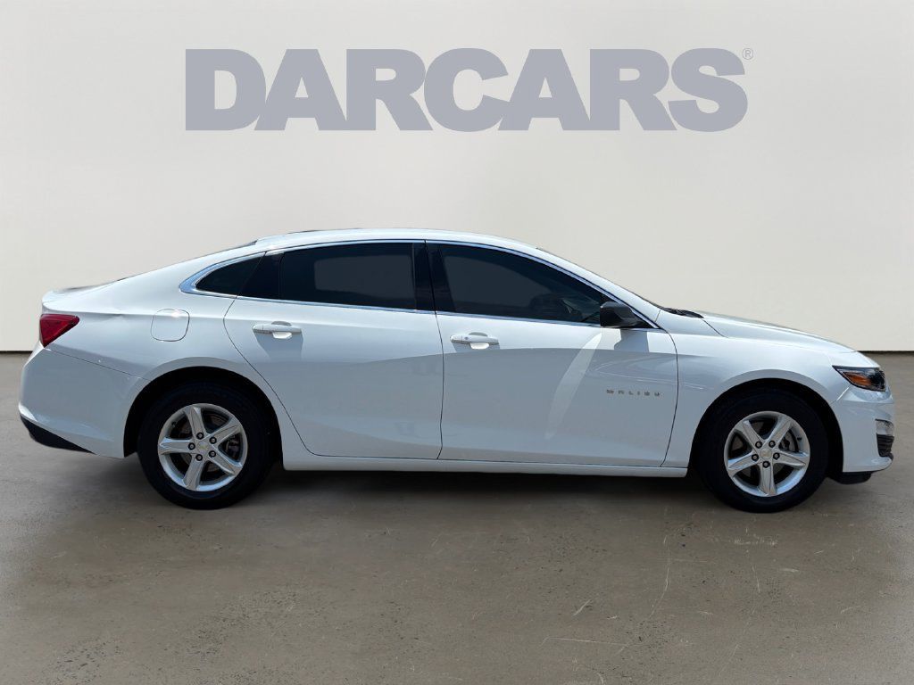 Used 2021 Chevrolet Malibu LS FWD image 8