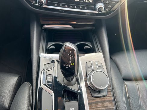 Used 2019 BMW 530i xDrive w/ Convenience Package image 27