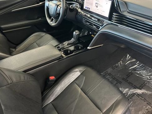 Used 2025 Toyota Camry XSE FWD image 19