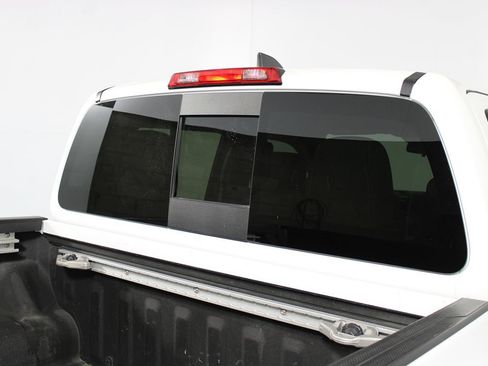 Used 2023 Nissan Frontier SV w/ SV Convenience Package RWD image 39
