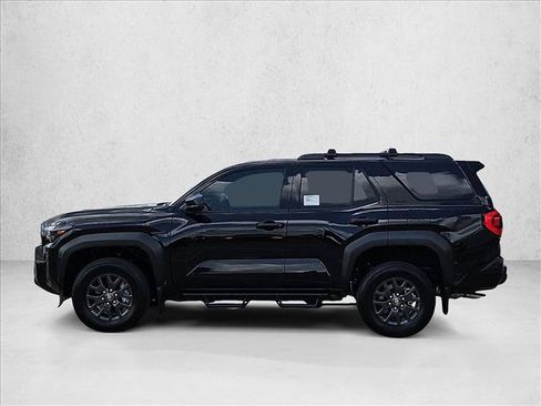 Used 2026 Toyota 4Runner SR5 AWD/4WD image 9