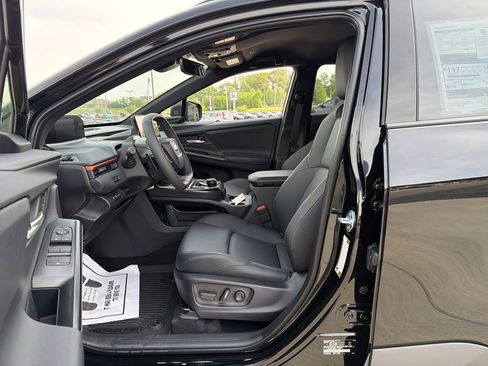 New 2026 Subaru Uncharted AWD image 16