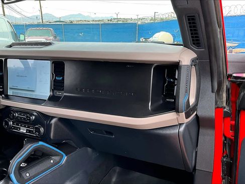 Certified 2023 Ford Bronco Wildtrak AWD/4WD image 17